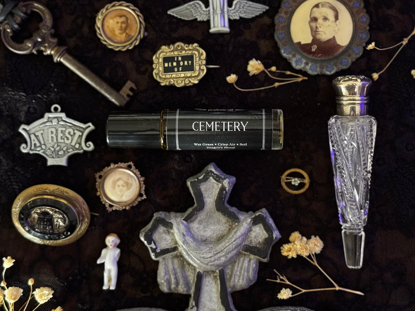 Cemetery (dragon’s blood incense, earth)