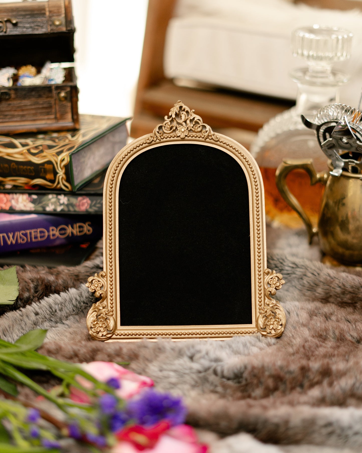 The Gilded Arch Pinboard