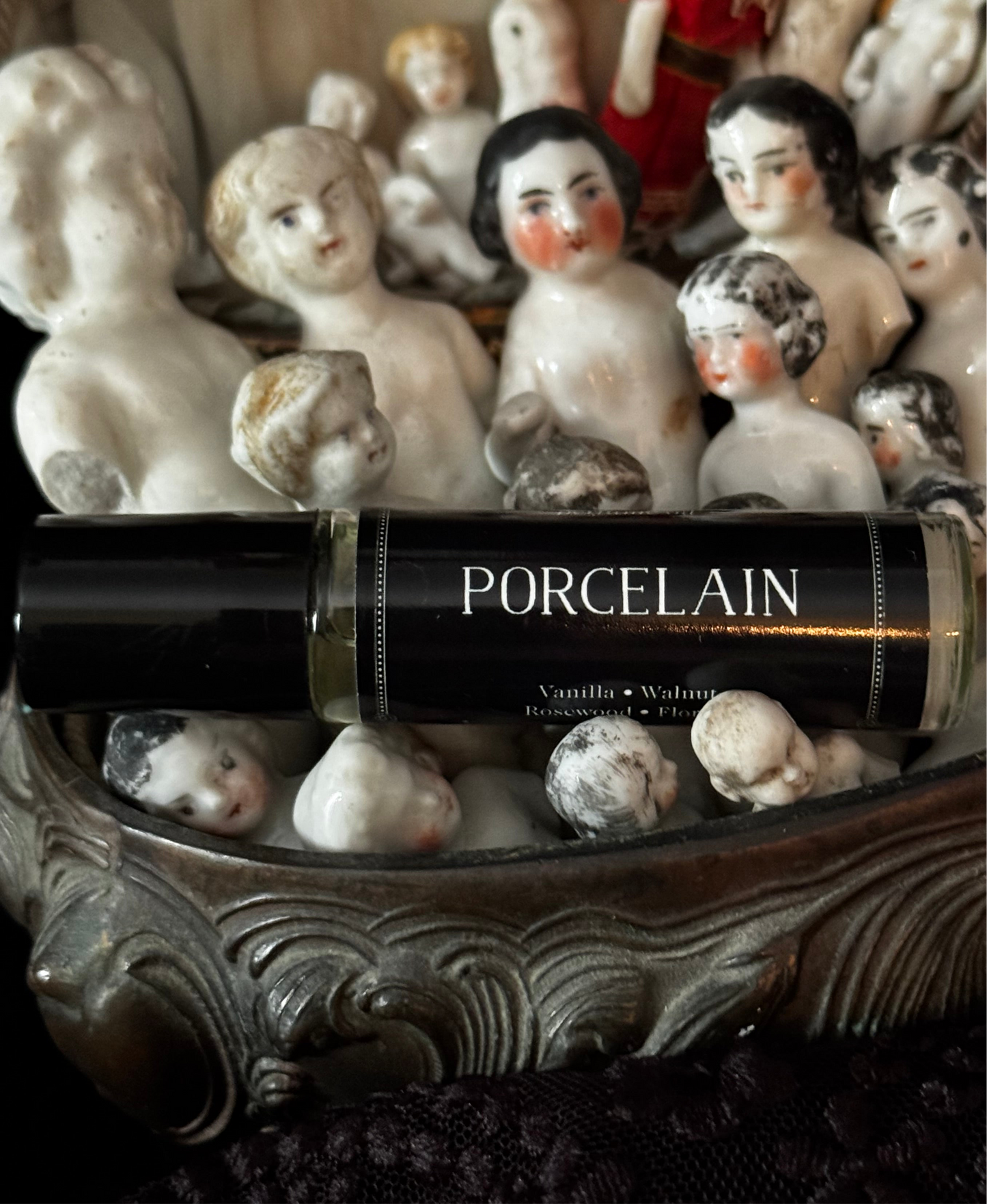 Porcelain (vanilla & walnut )