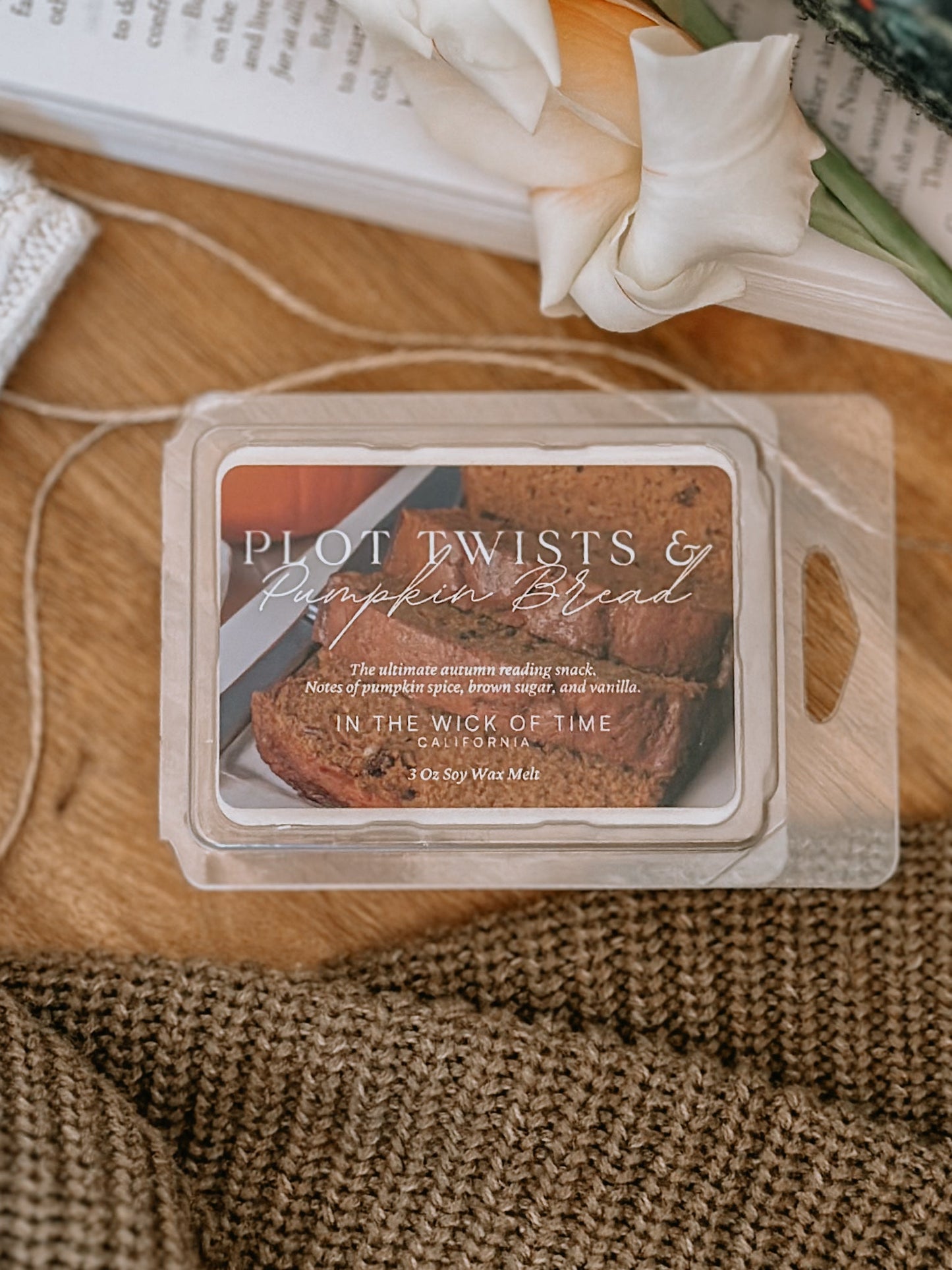 Plot Twists & Pumpkin Bread Wax Melt