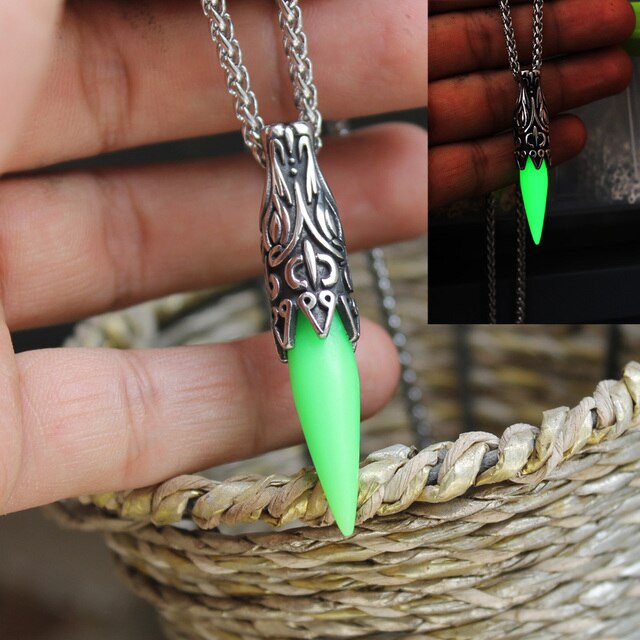 Glow in the Dark Crystal Viking Pointed Necklace, Kida Necklace Atlantis Cosplay Necklace Glow in dark Necklace, Glowing Crystal Pendant